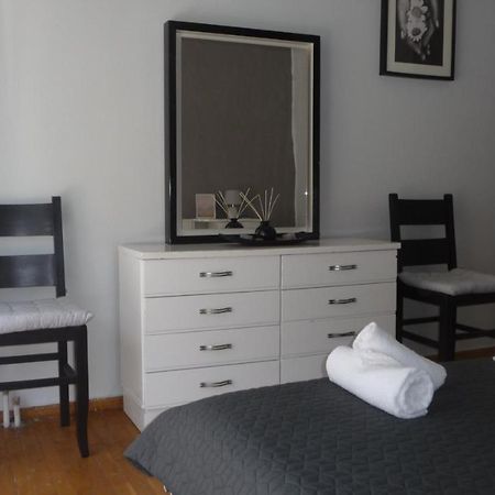 D&J Central Appartment อิโออันนินา ภายนอก รูปภาพ