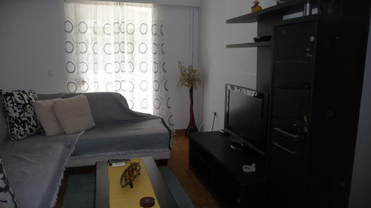 D&J Central Appartment อิโออันนินา ภายนอก รูปภาพ