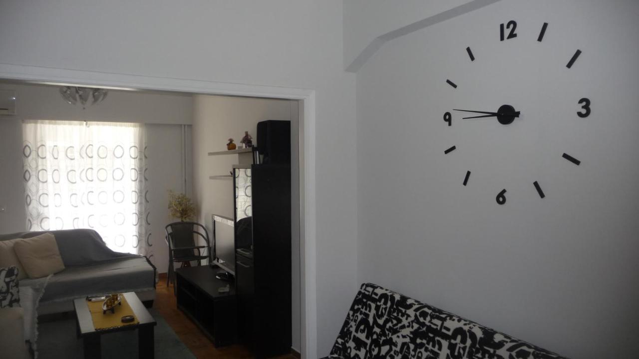 D&J Central Appartment อิโออันนินา ภายนอก รูปภาพ